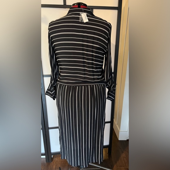 Black in White stripe shirt - with waist tie - size XXL - Picture 3 of 5